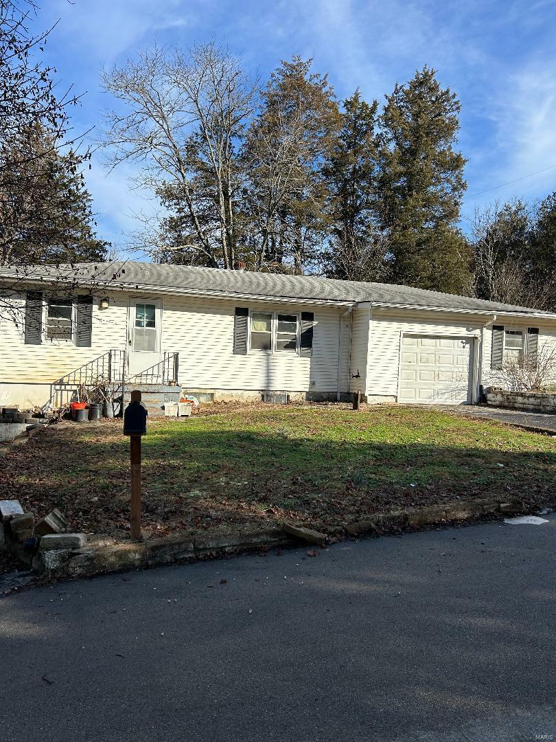 Property Photo: 7467 Woodland Drive MO 63016
