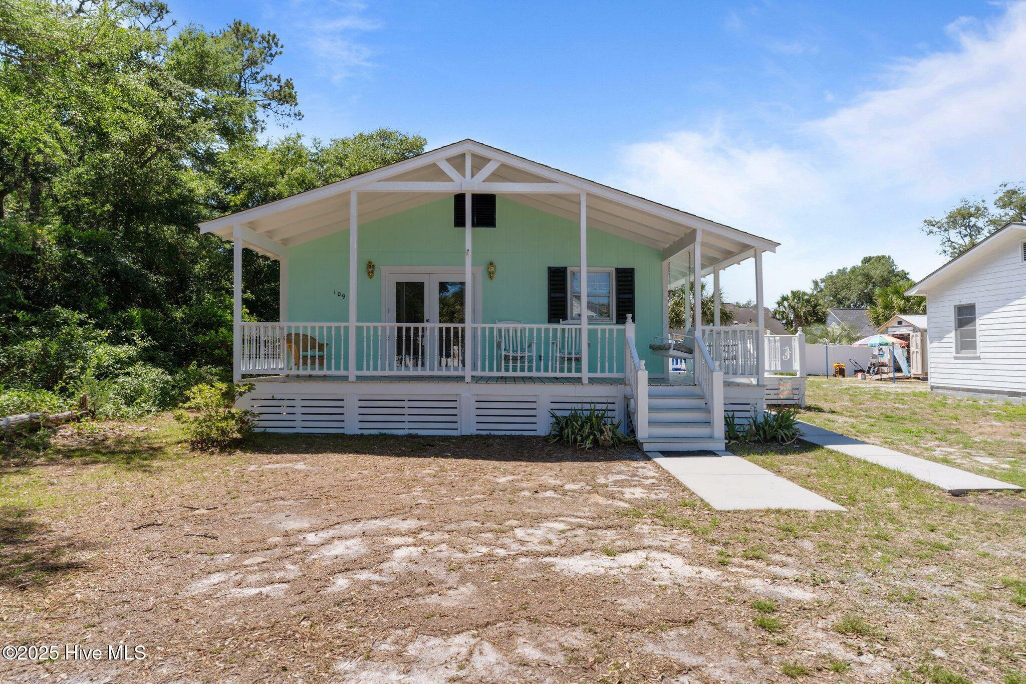 Property Photo: 109 NE 17th Street NC 28465