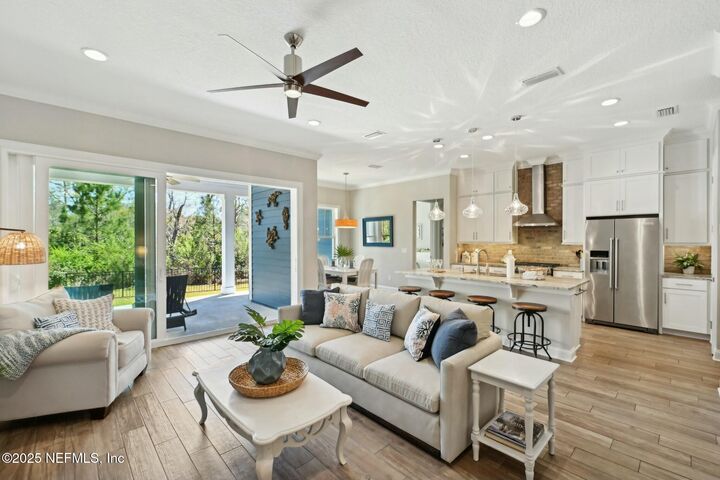 Property Photo:  29138 Grandview Manor  FL 32097 