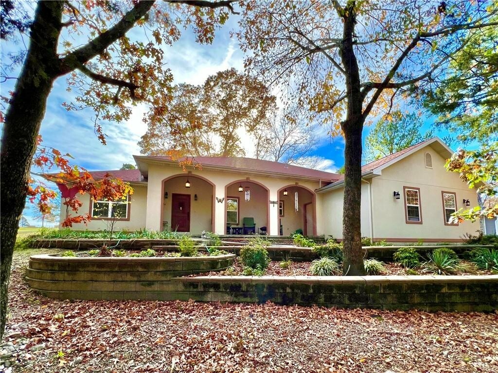 Property Photo: 11 Saint Andrews Lane Holiday Island Unit 9 AR 72631