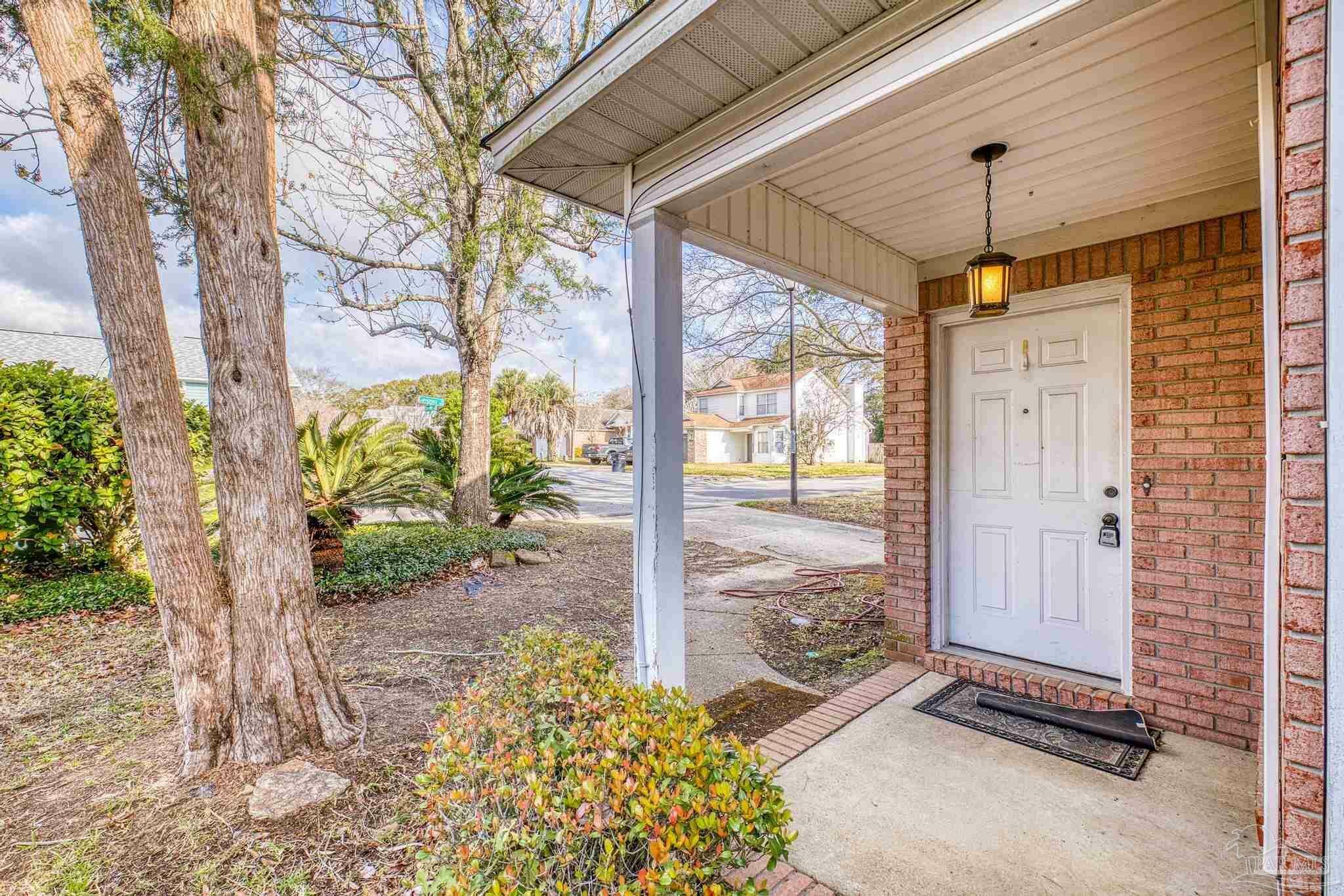 Property Photo: 4116 Coppertree Ln FL 32504