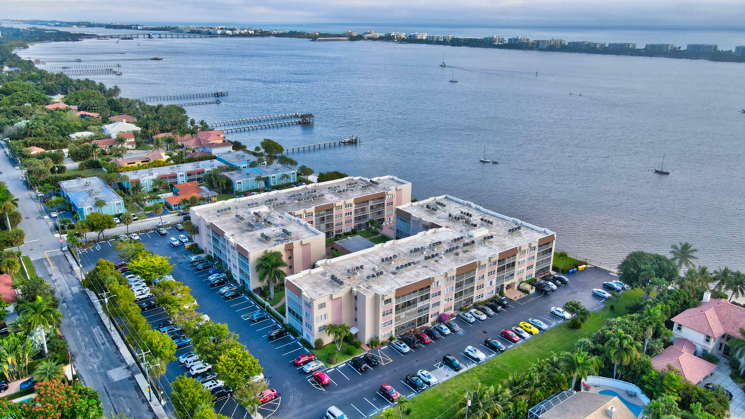 Property Photo: 1502 S Lakeside Drive #414 FL 33460