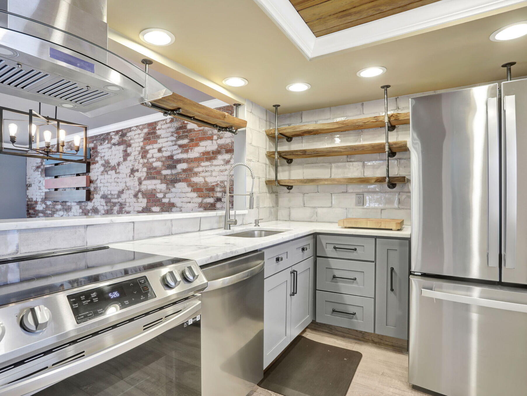 Property Photo: 7800 NW 18th Street 201 FL 33063