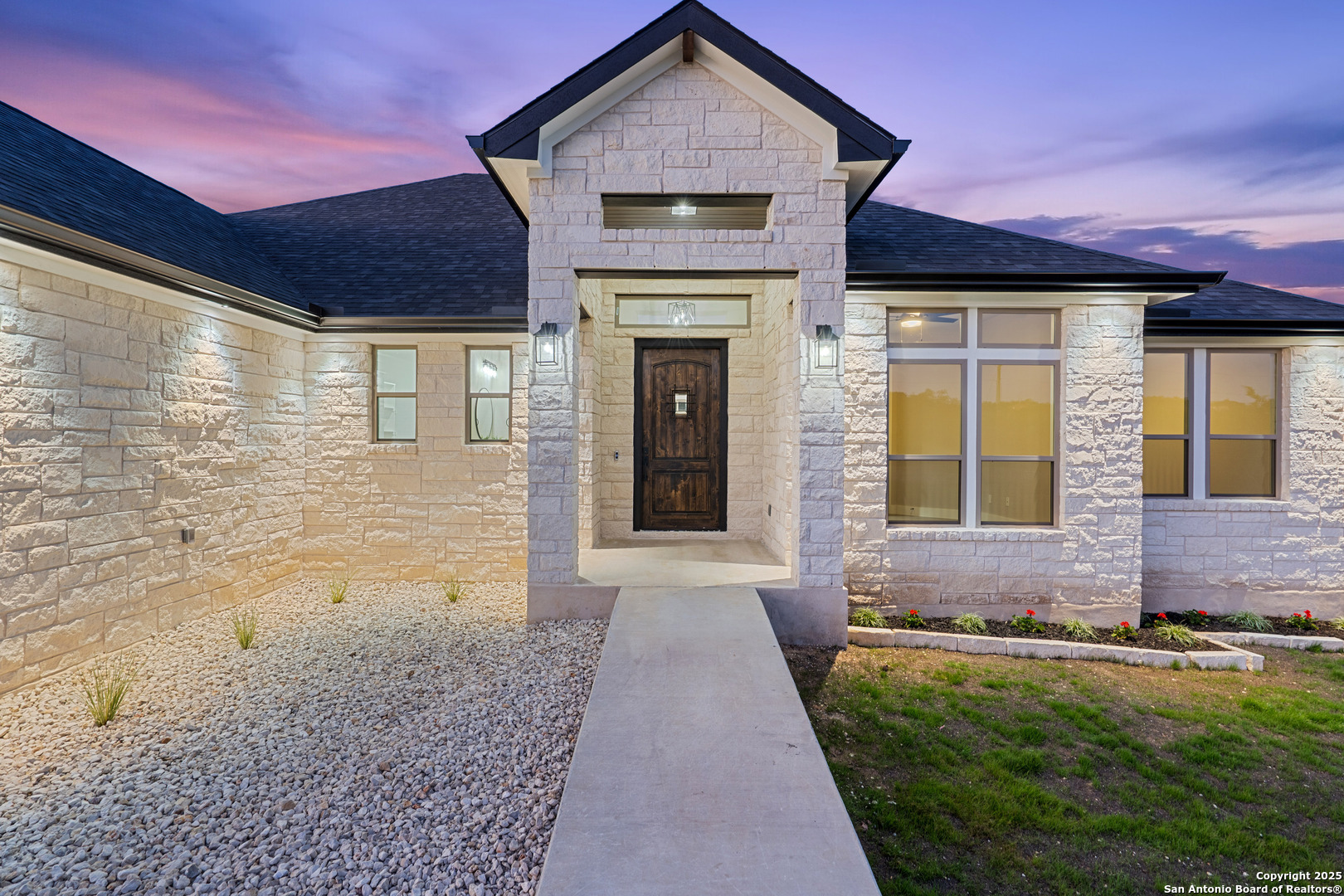 Property Photo:  122 Liberty Bell Ln  TX 78623 