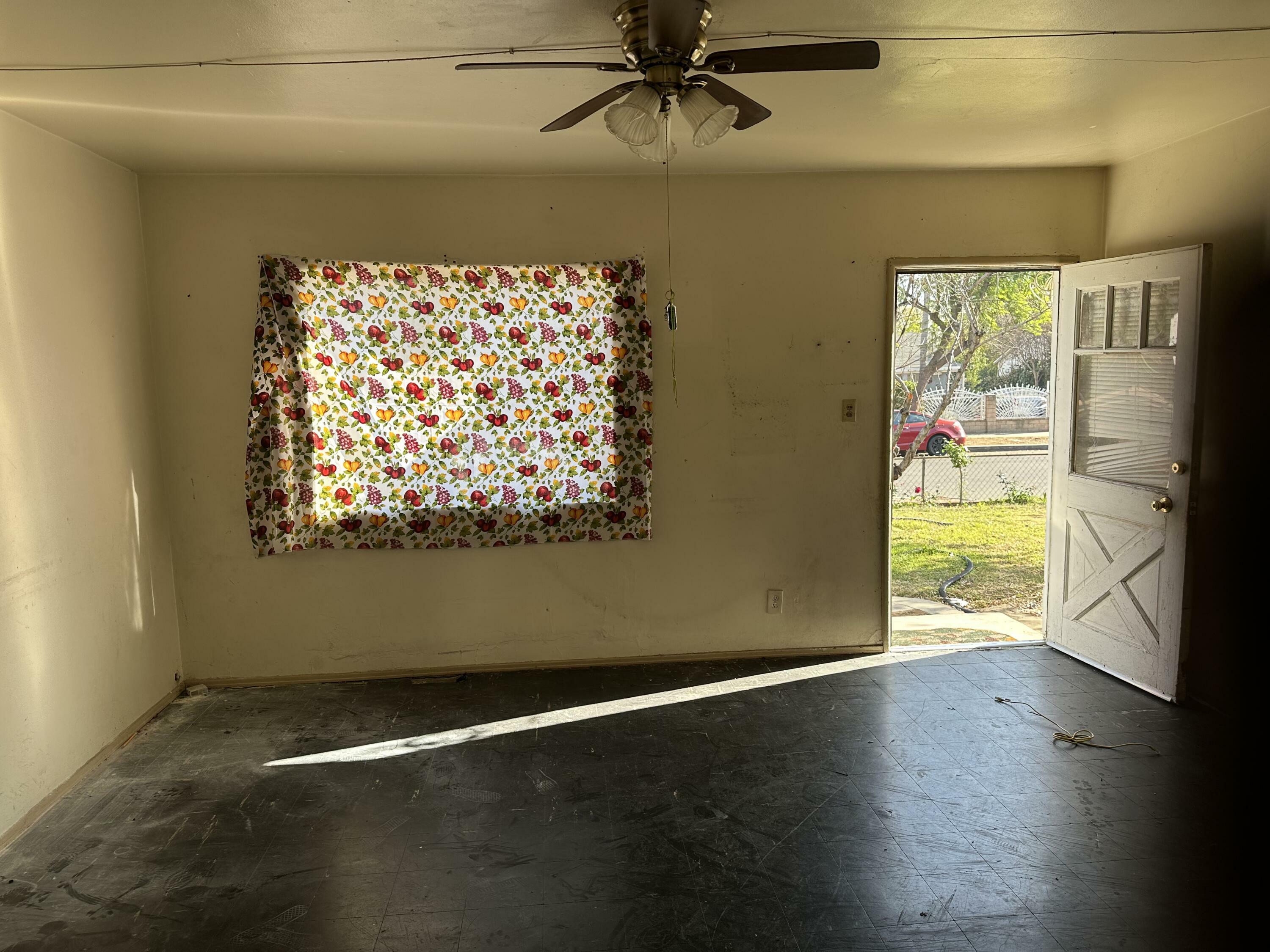 Property Photo:  14043 Aztec Street  CA 90002 