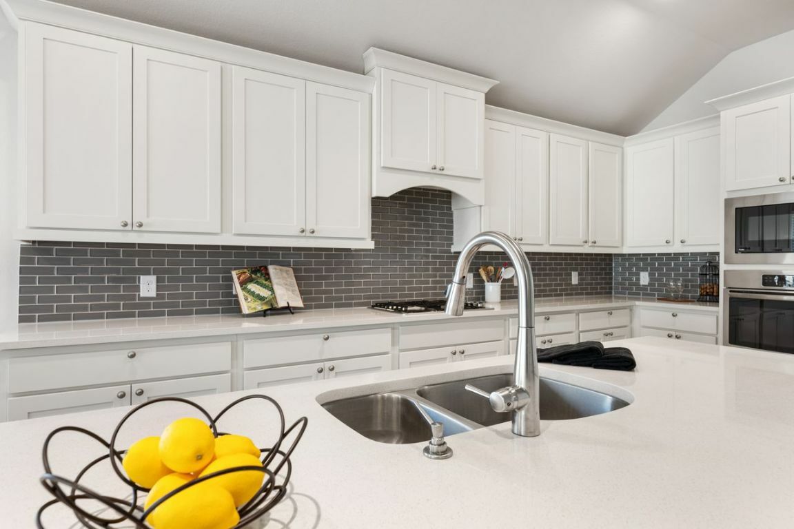 Property Photo: 128 Saturnia Drive TX 78628