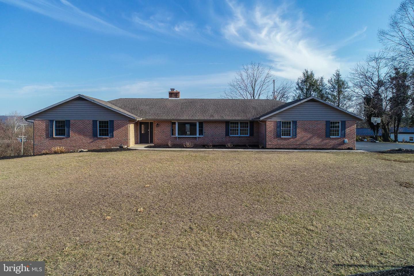 Property Photo: 987 Victory Circle PA 19605