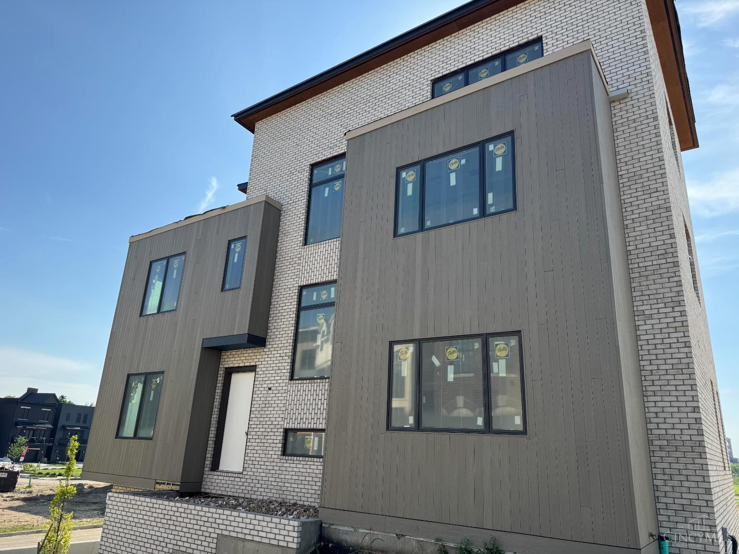 Property Photo: 2920 Three Oaks Lane OH 45209
