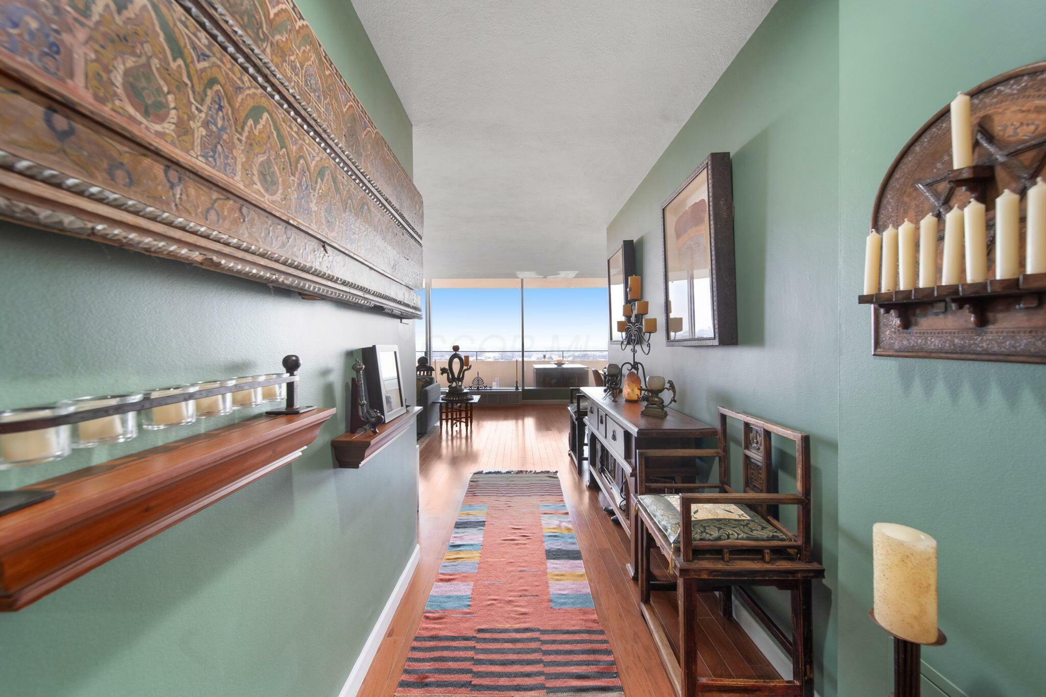 Property Photo: 1000 Urlin Avenue OH 43212