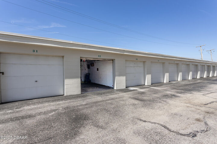 Property Photo: 2727 N Atlantic Avenue 109 FL 32118