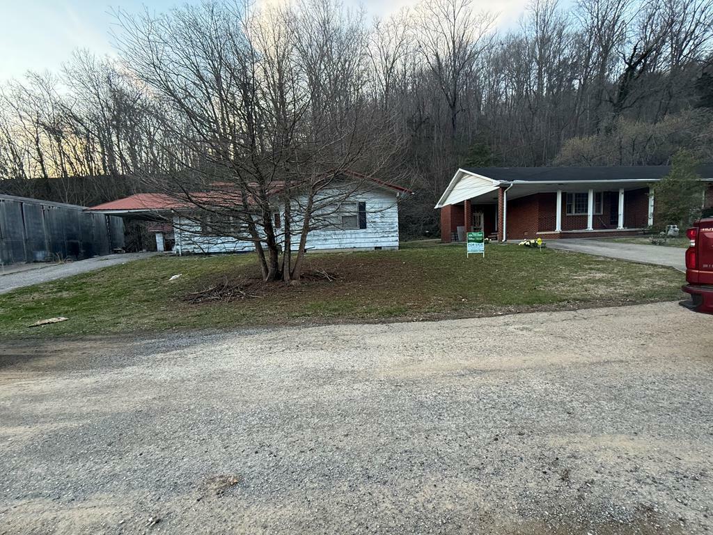 Property Photo: 72 & 88 Auxier Heights KY 41602