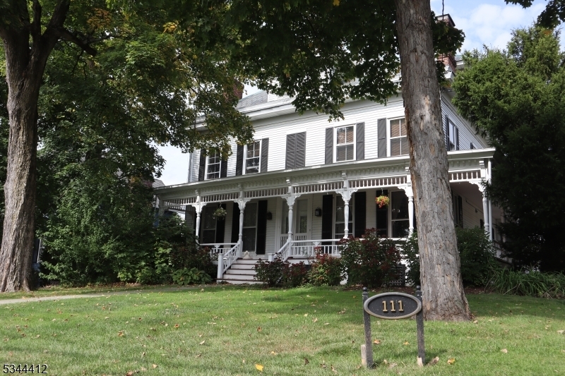 111 Center St  Clinton Town NJ 08809 photo