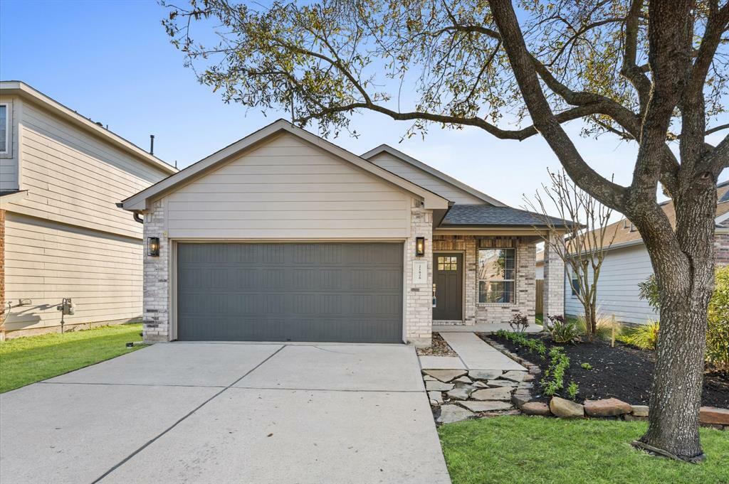 Property Photo: 21626 Falvel Sunrise Court TX 77388