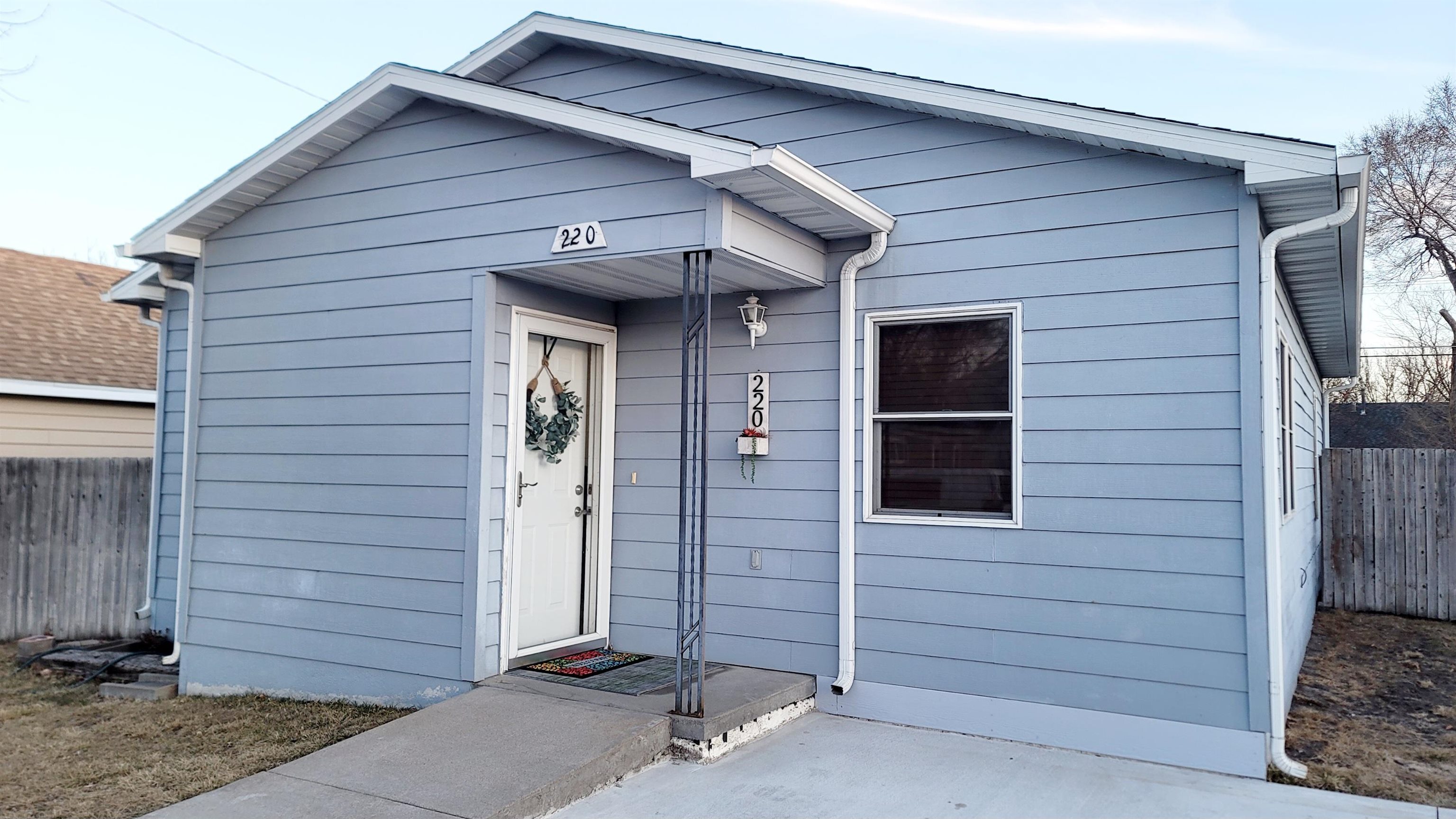 Property Photo: 220 W William Ave NE 69101