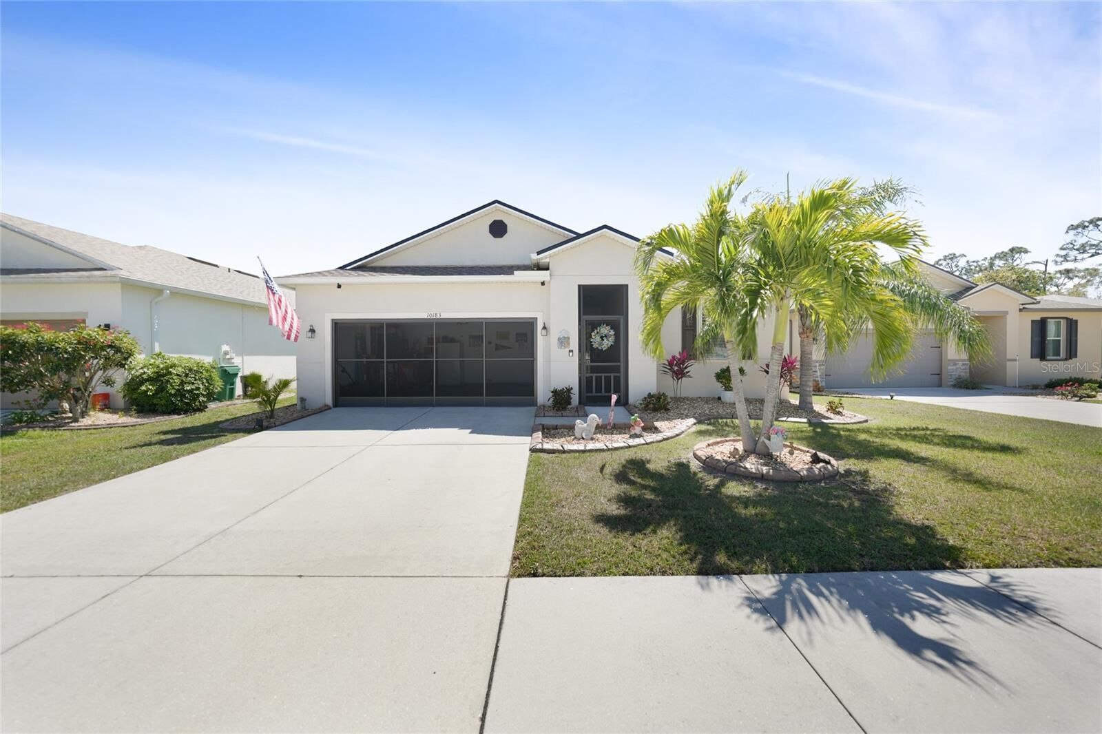 Property Photo:  10183 Winding River Road  FL 33950 