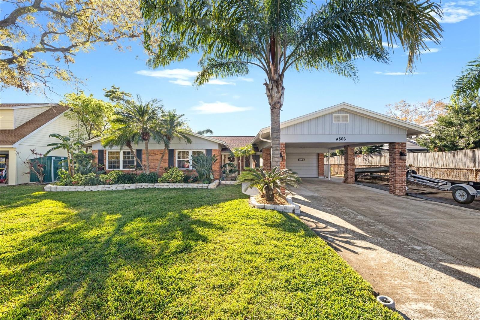 Property Photo:  4806 Bay Crest Drive  FL 33615 
