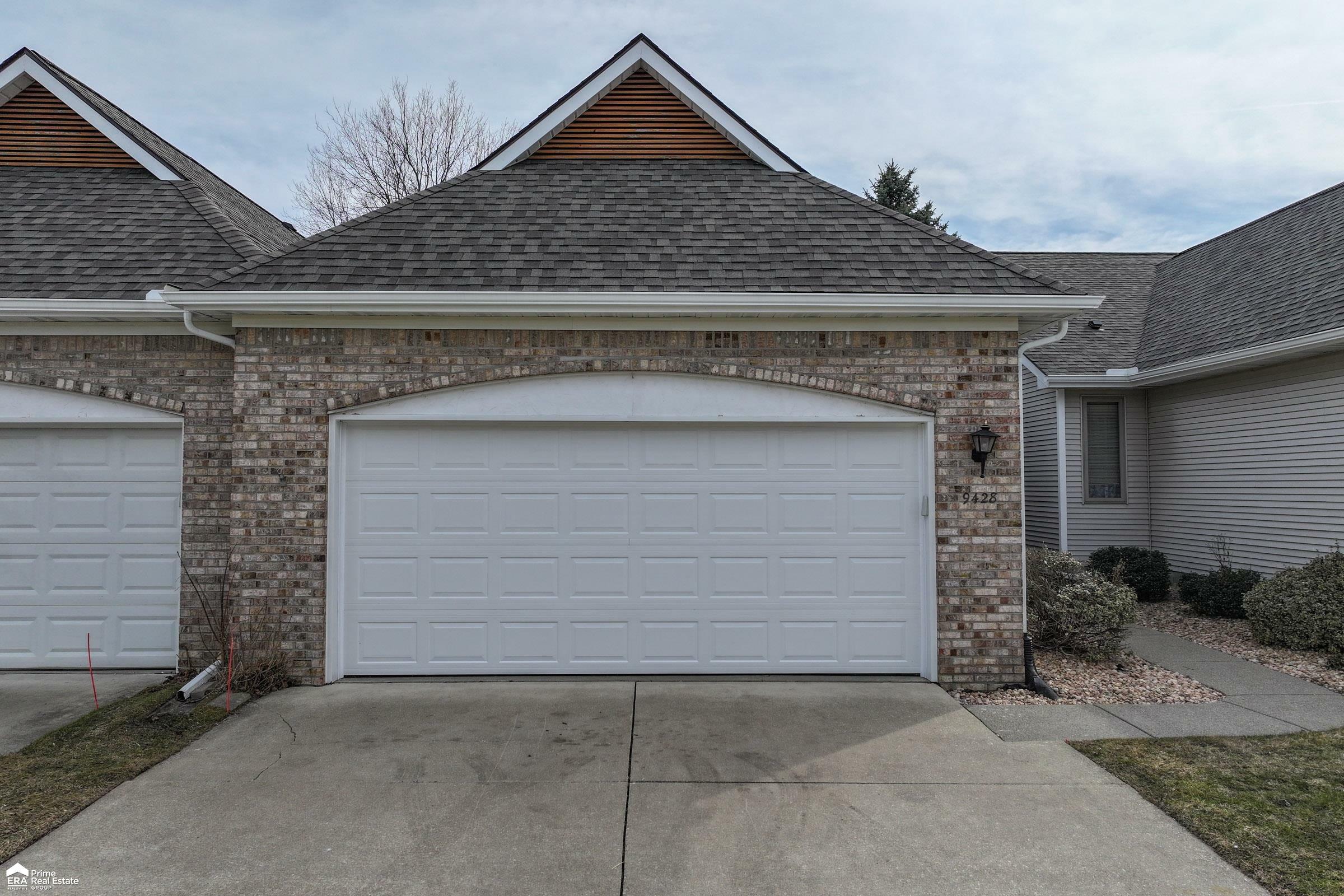 Property Photo: 9428 Rayna Dr Drive MI 48423