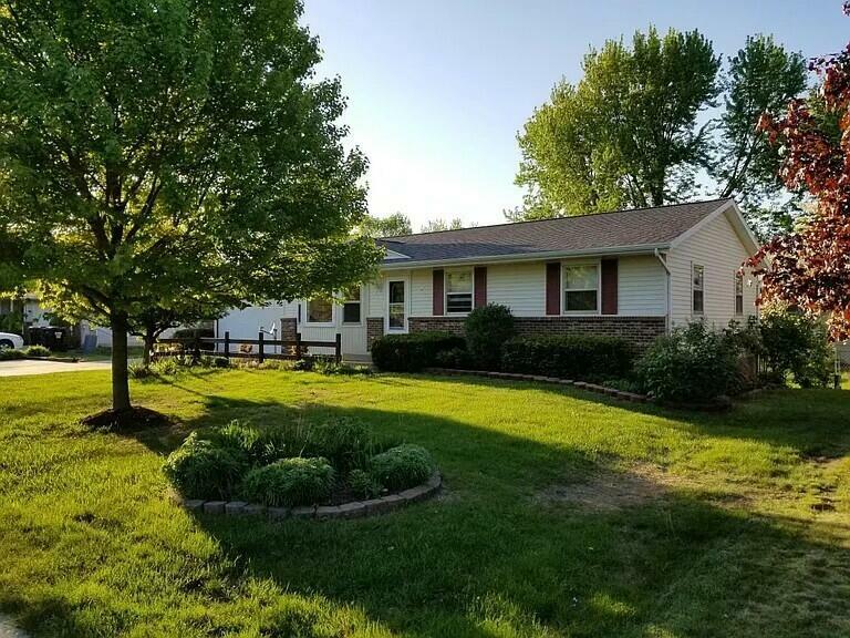 Property Photo: 2631 Rosewood Street MI 49428