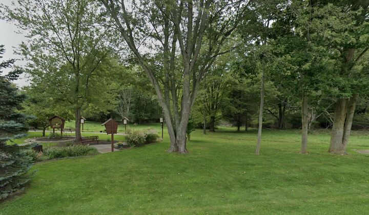 Property Photo:  327 Beachwood Way  MI 49406 
