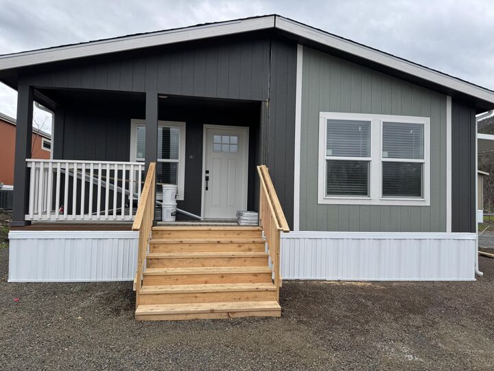 1 Corral Lane #39  Ashland OR 97520 photo