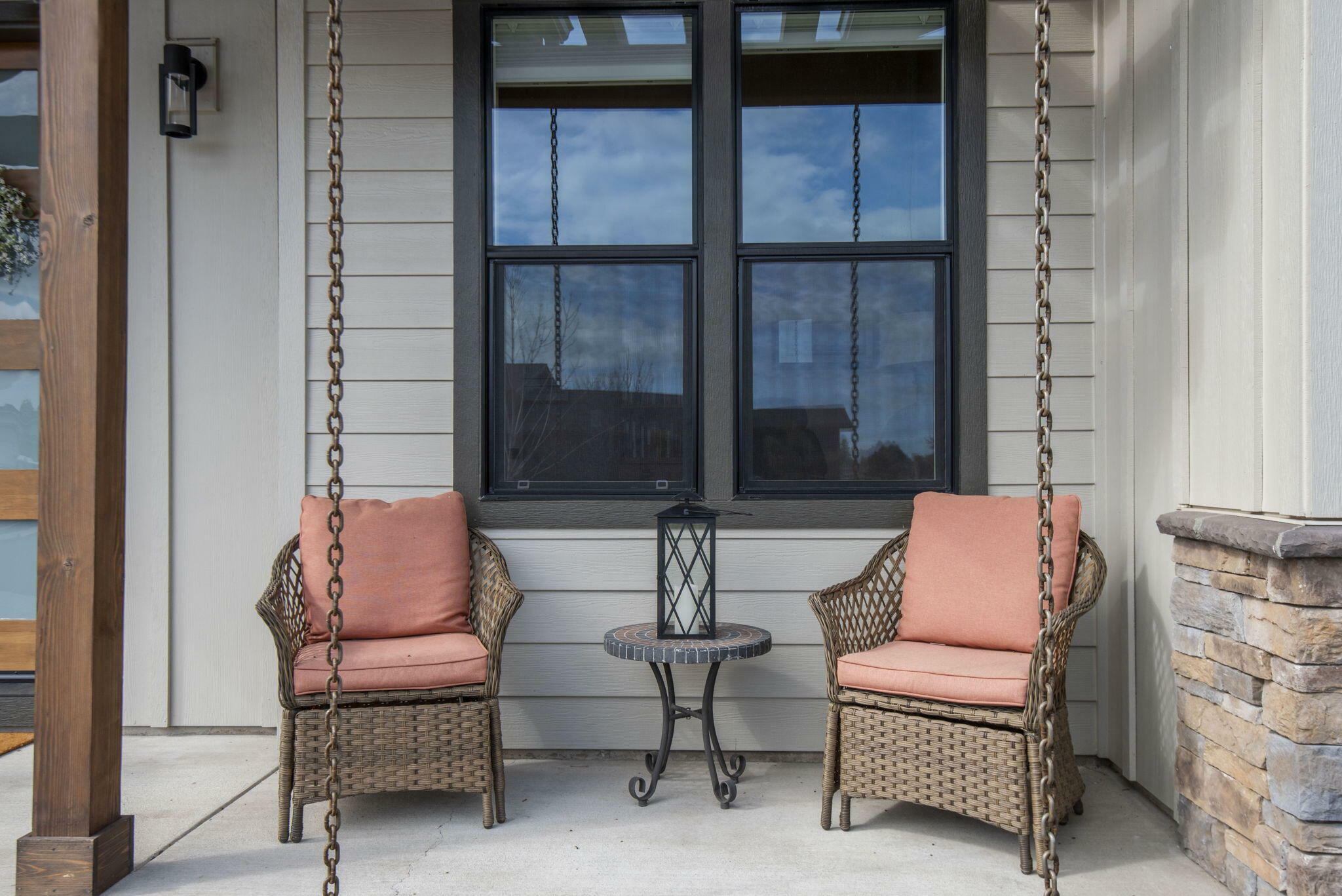 Property Photo: 1151 N Jantzen Court OR 97759