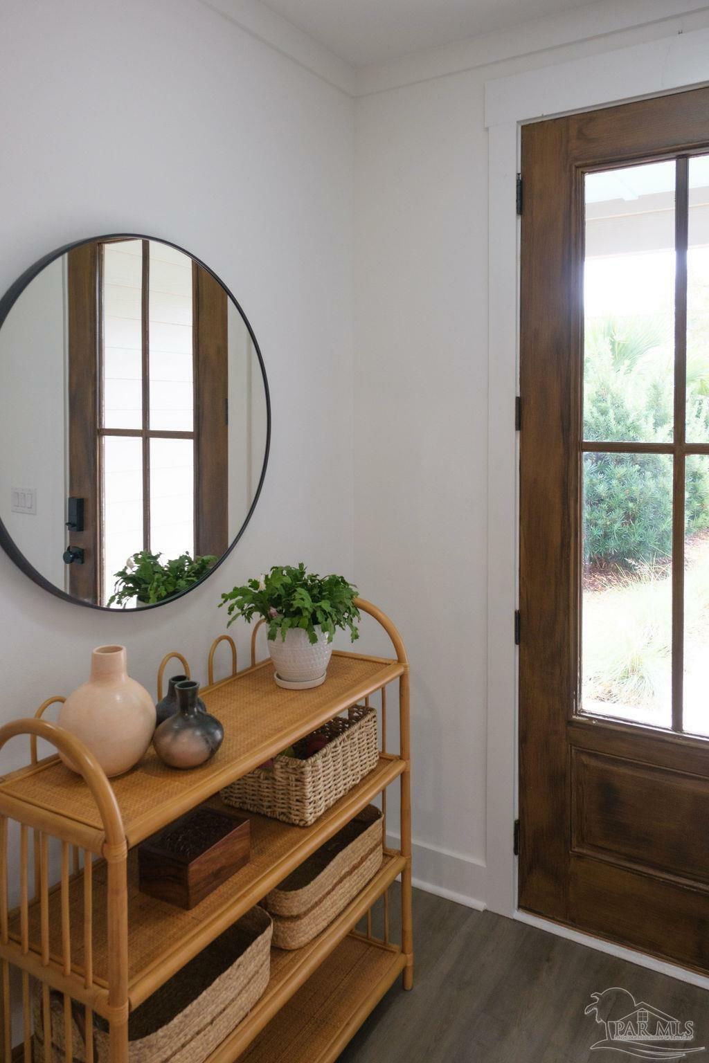 Property Photo: 1156 E Baars St FL 32503