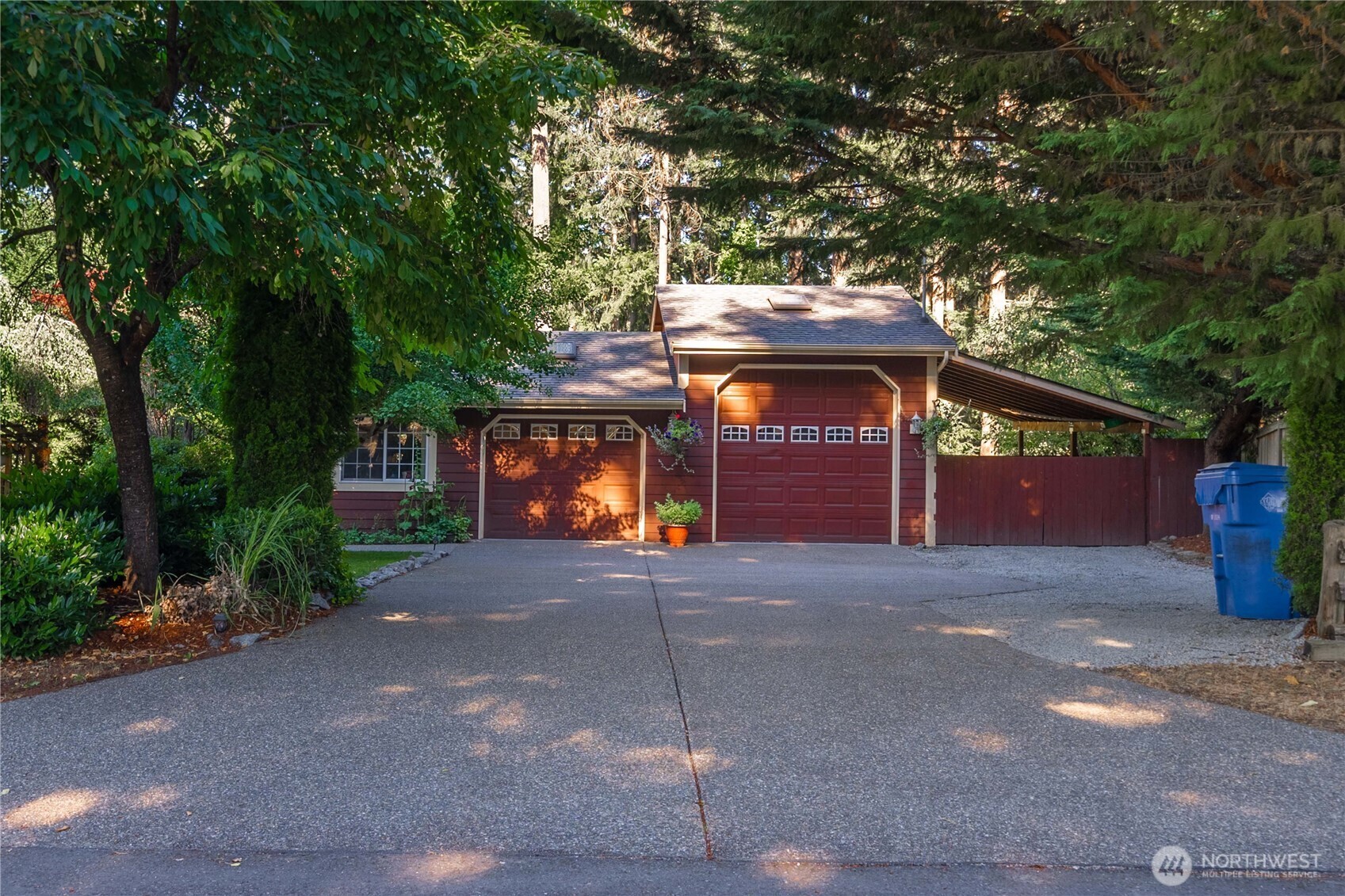 Property Photo: 6808 183rd Avenue E WA 98391