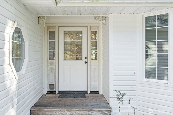 Property Photo: 742 Wakina Loop SE WA 98569