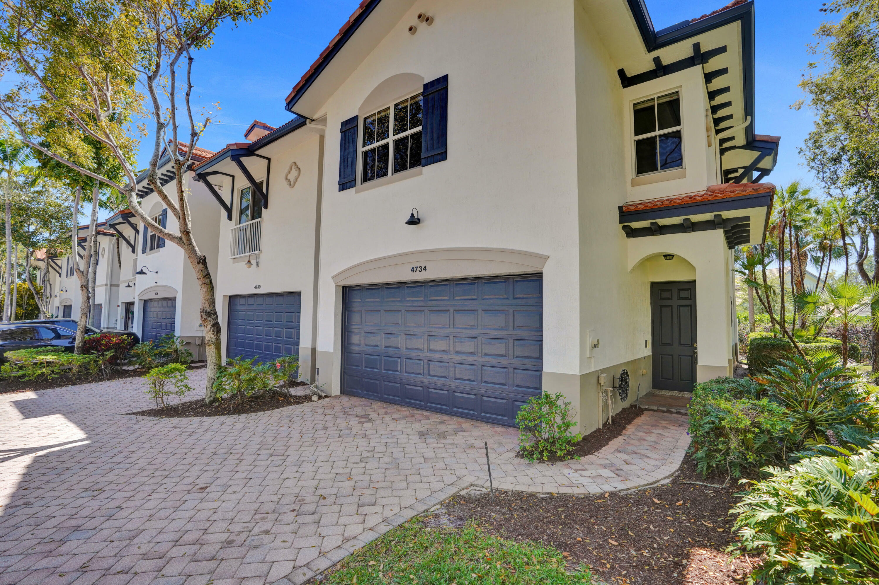 Property Photo:  4734 S Prive Circle  FL 33445 