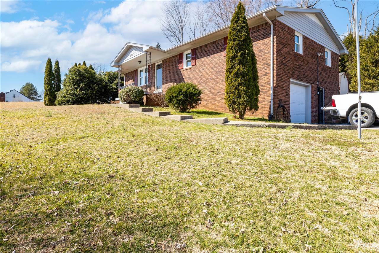 Property Photo: 8385 Highway 185 KY 42101