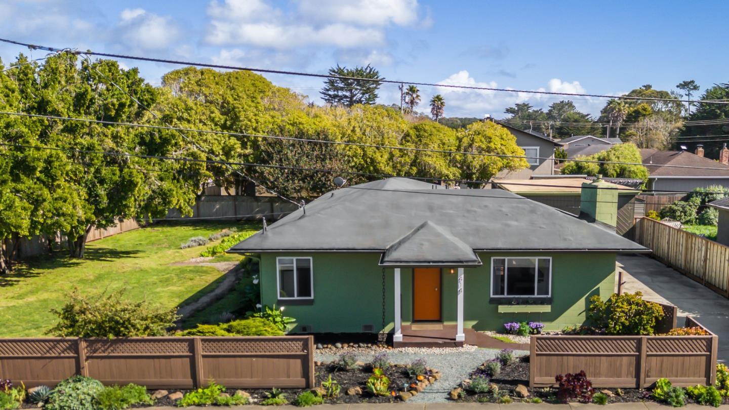 Property Photo: 414 Vermont Avenue CA 94038