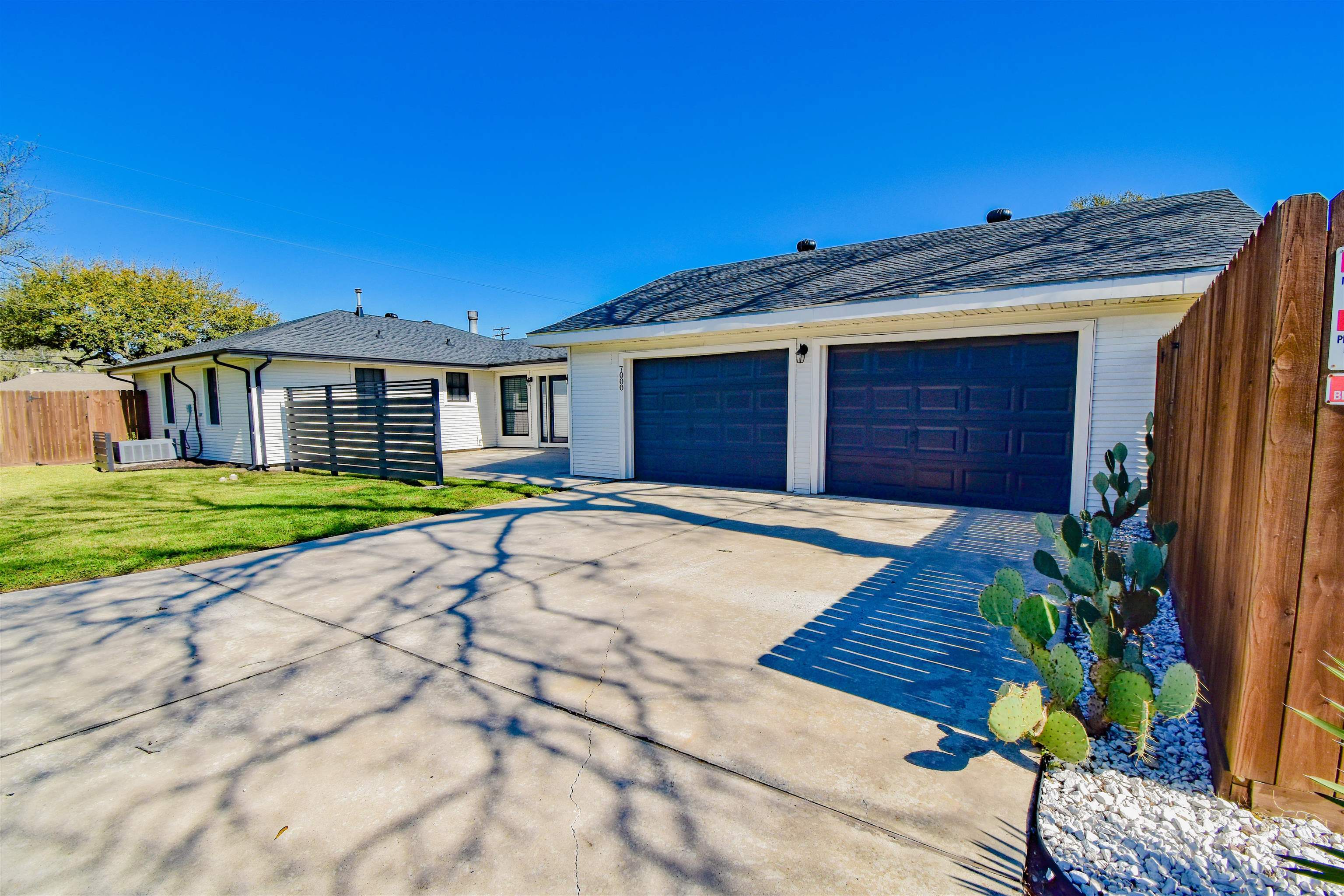 Property Photo: 7000 32nd St TX 77619