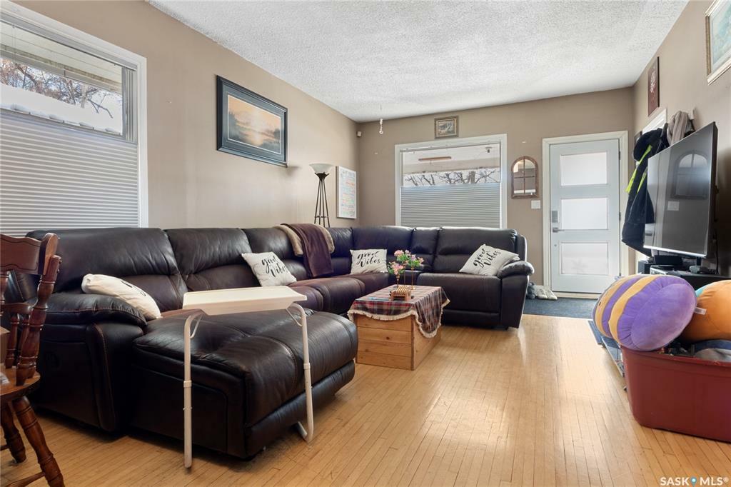 Property Photo: 219 Taylor Street E SK S7H 1V2