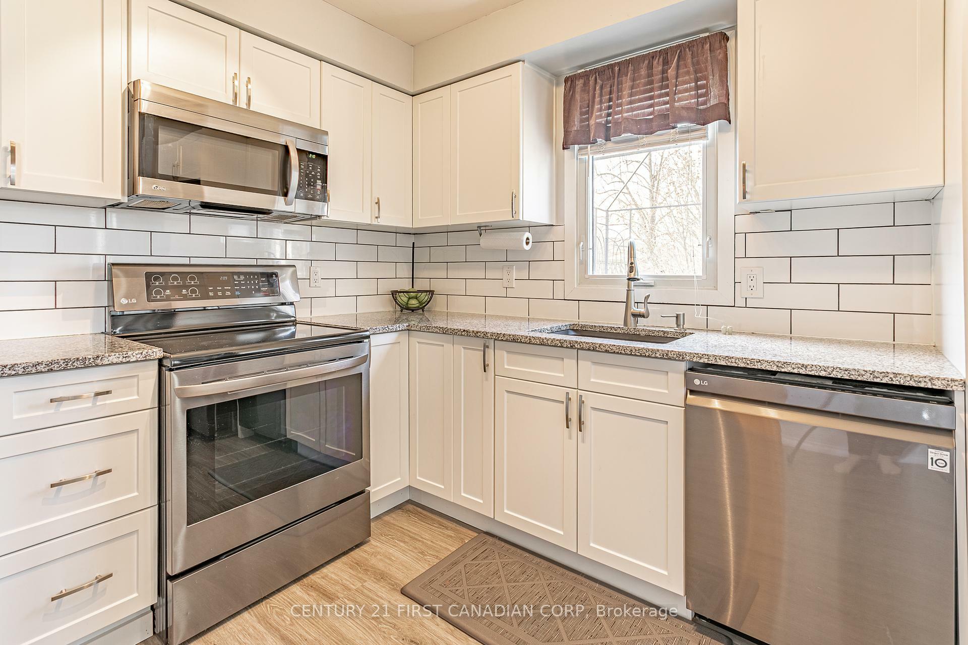 Property Photo: 91 Bonaventure Drive W ON N5V 4A7