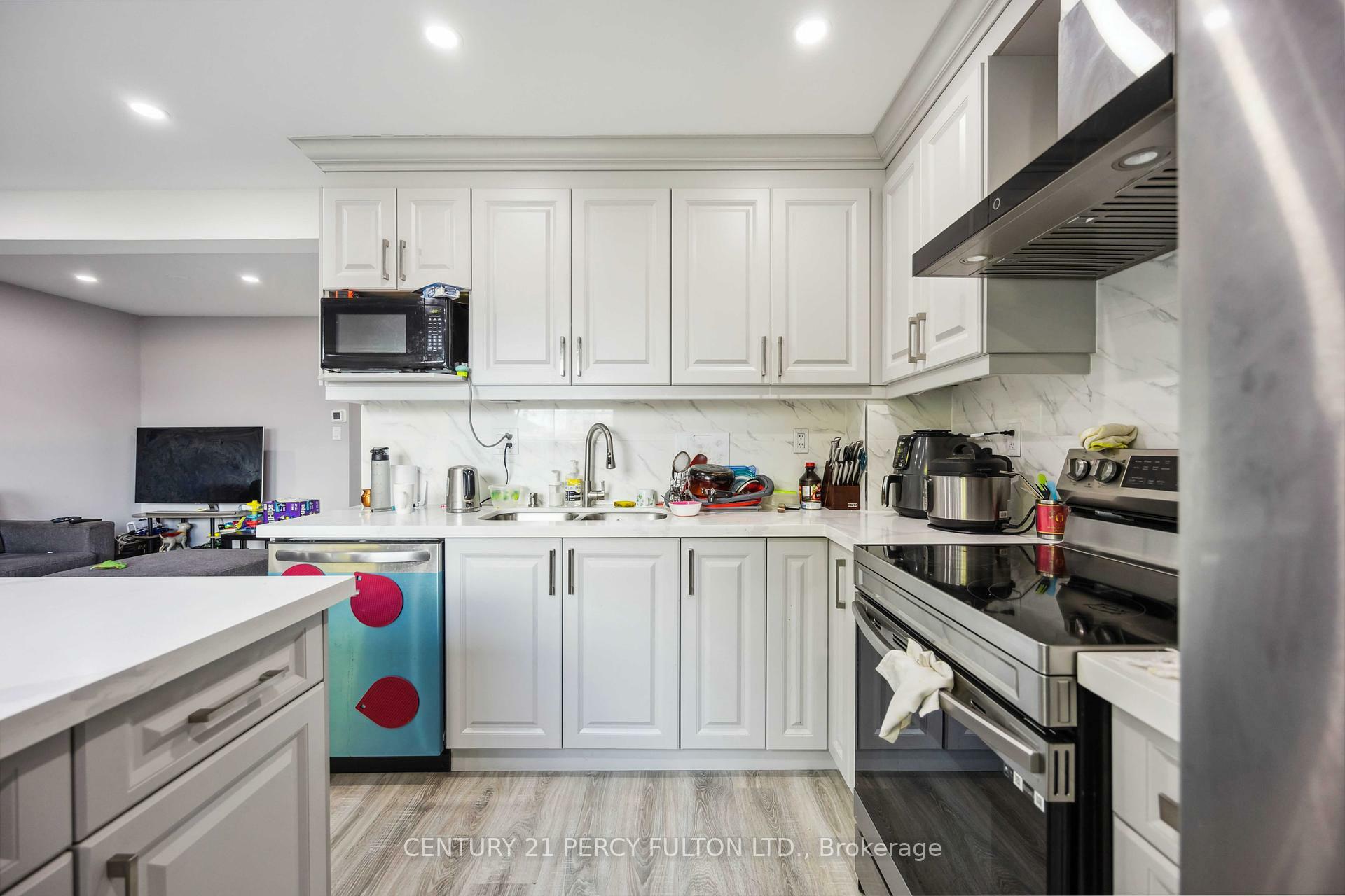 Property Photo: 47 Woolenscote Circle ON M9V 4R6
