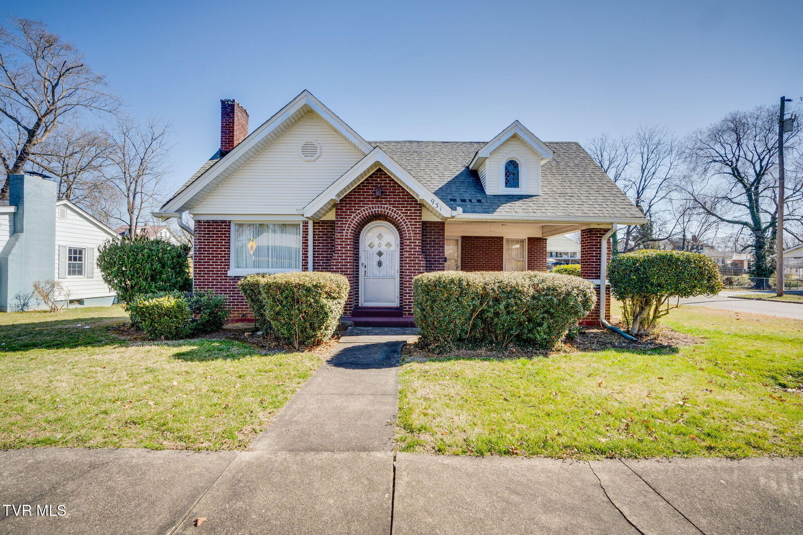 Property Photo: 931 Georgia Avenue TN 37620