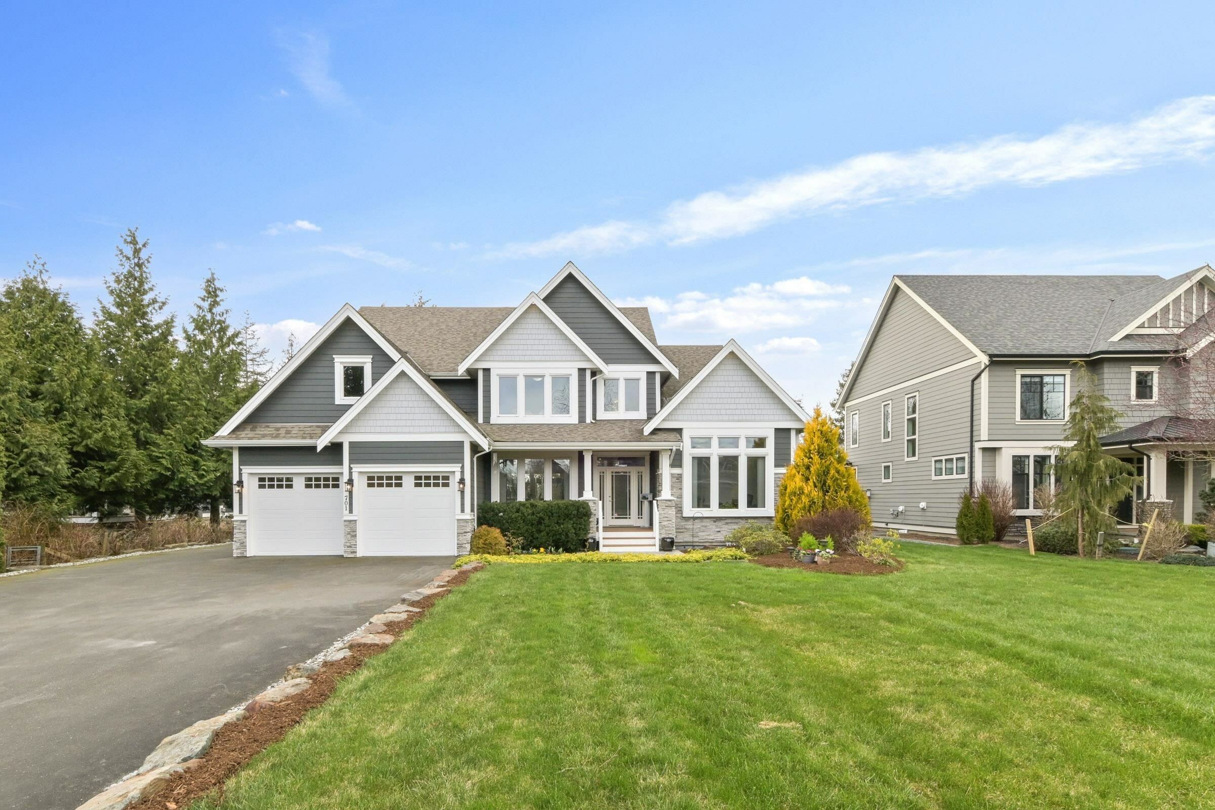 Property Photo: 701 200 Street BC V2Z 1V9