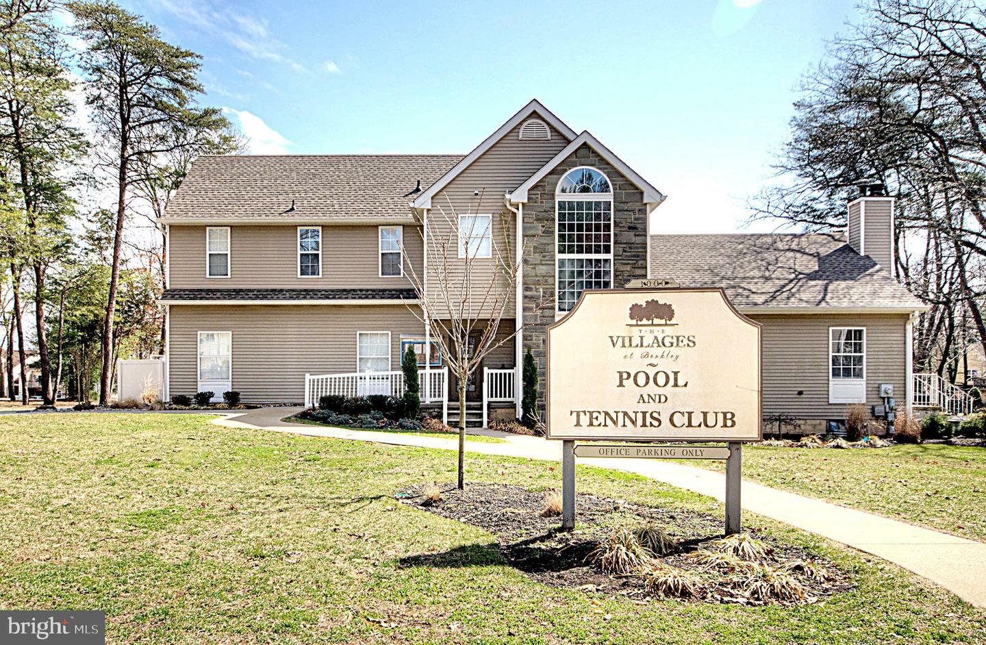 Property Photo: 1320 Tristram Circle NJ 08051