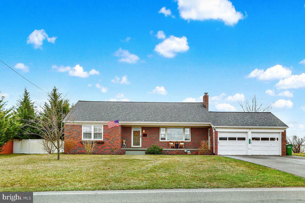 172 Fairview Drive  Hanover PA 17331 photo