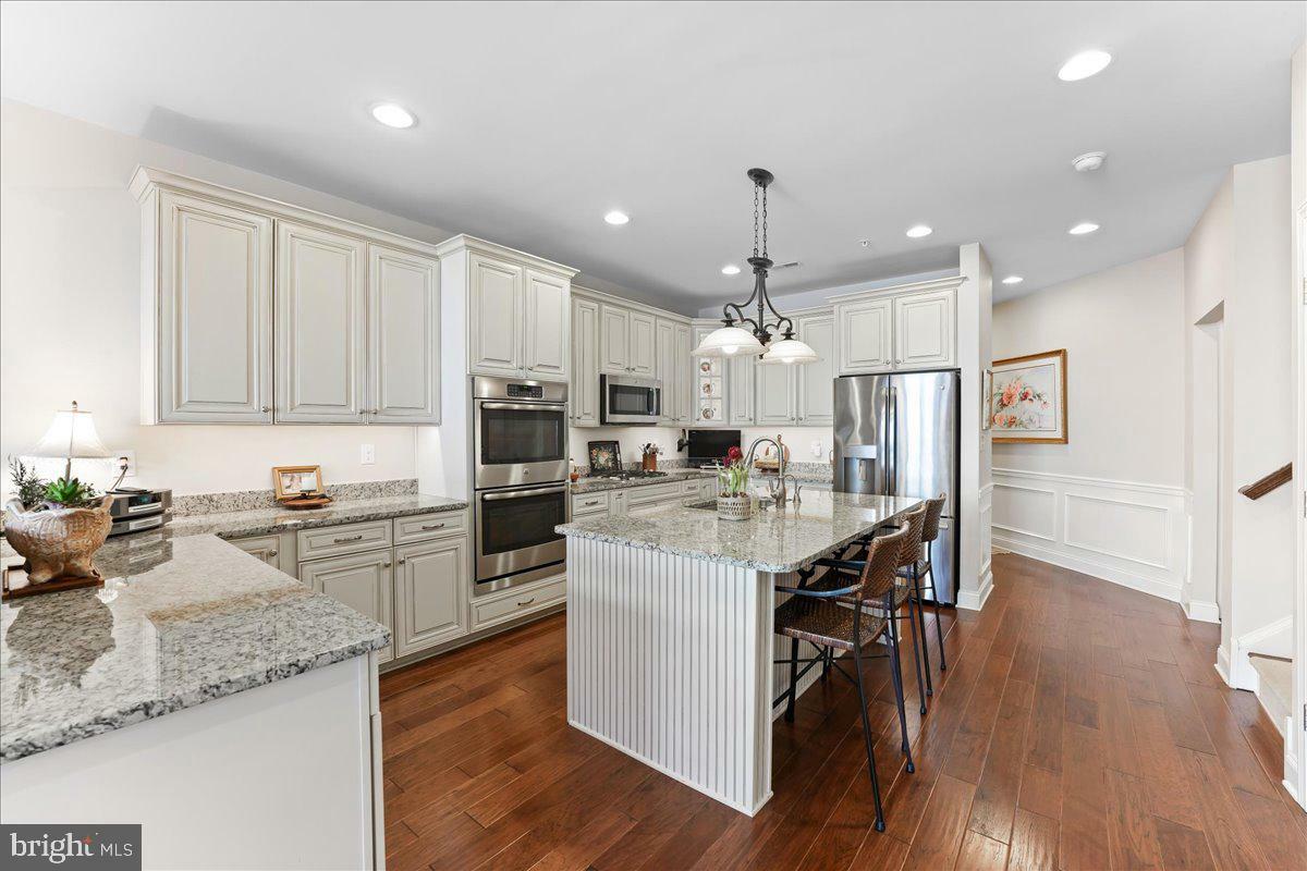 Property Photo: 117 Elton Farm Circle PA 19342
