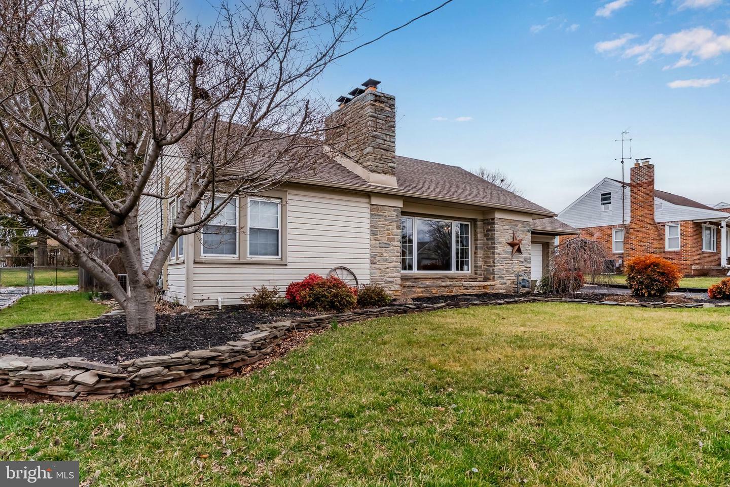 Property Photo: 118 Fairview Avenue PA 17315