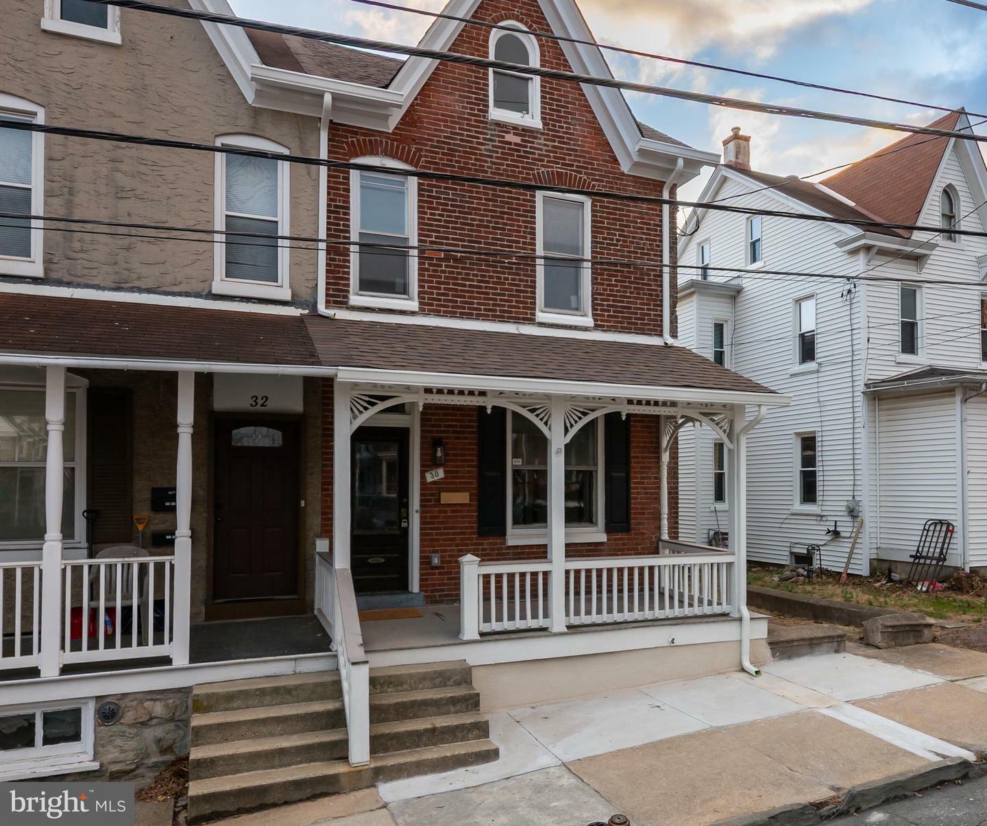 Property Photo: 30 E 5th Street PA 19512