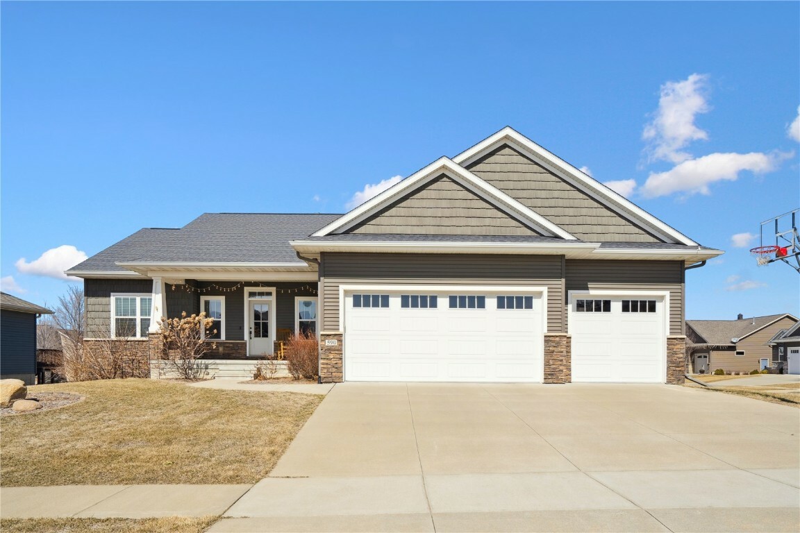 590 Oak Park Circle  Marion IA 52302 photo