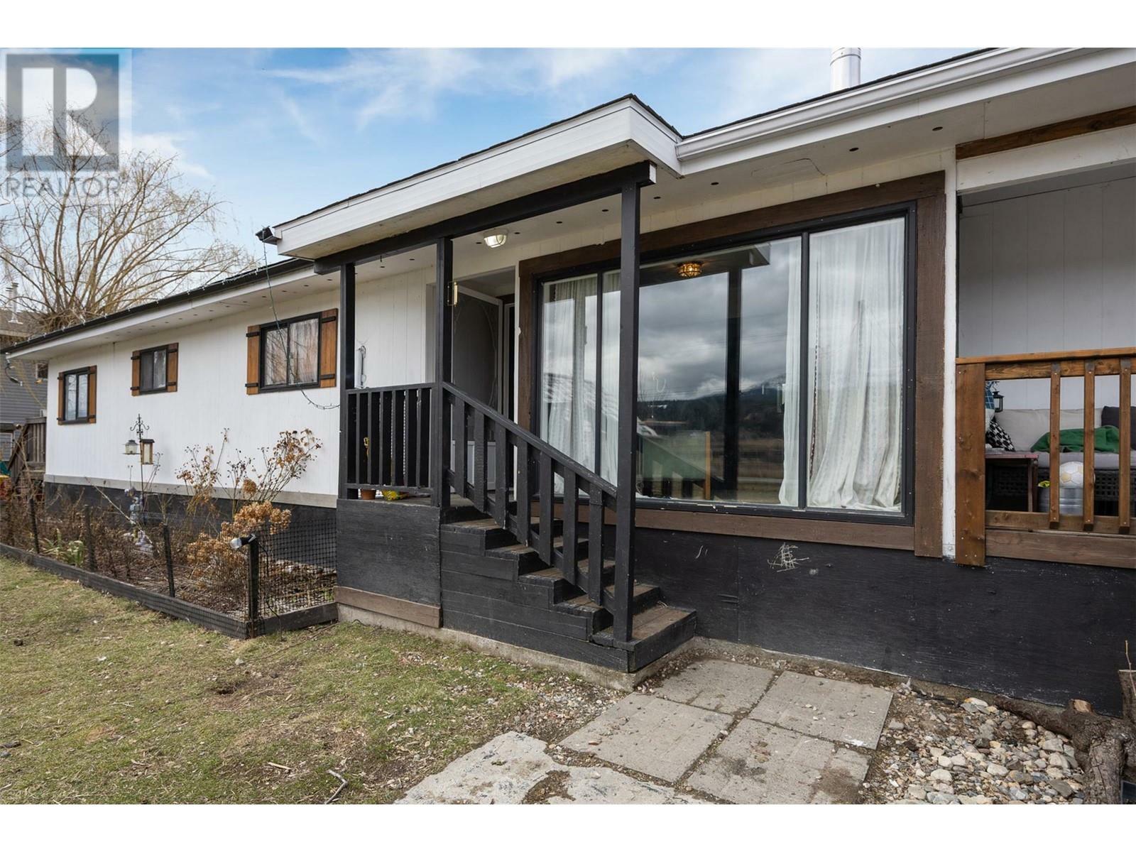 Property Photo: 4969 River Road BC V0E 2P0