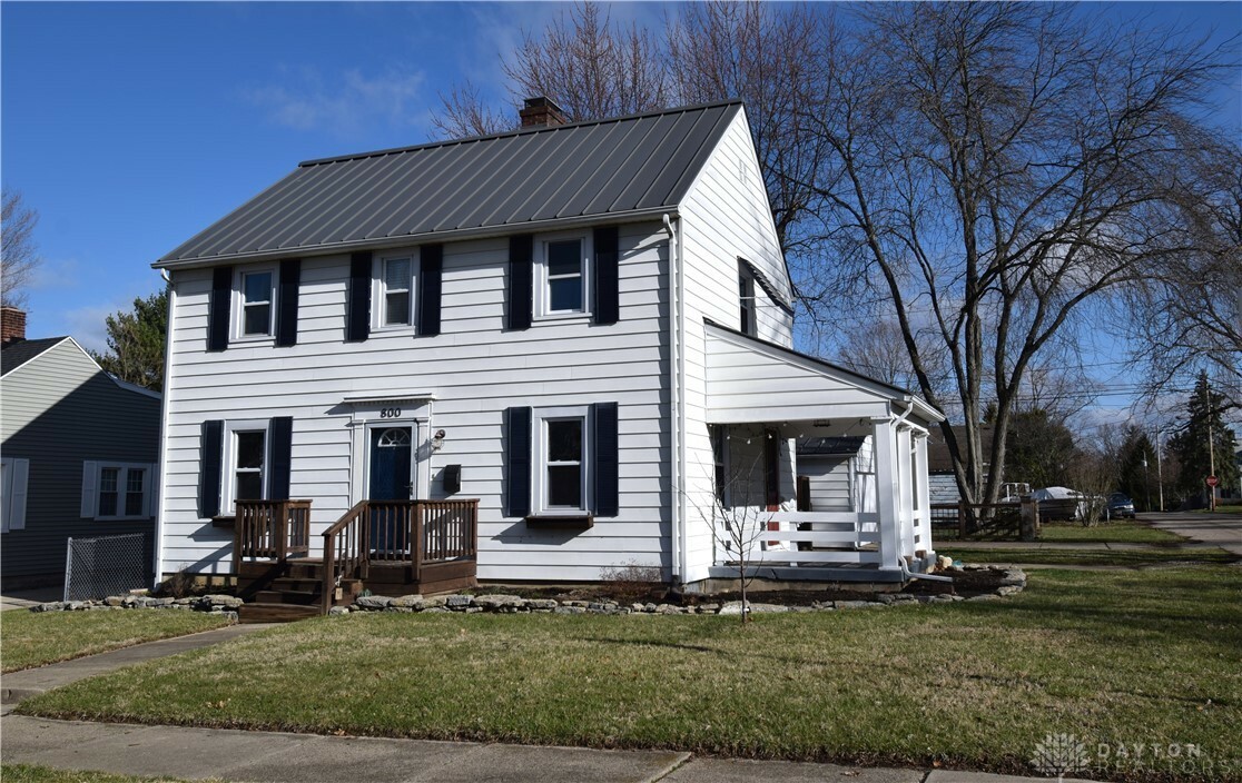 Property Photo: 800 Snowhill OH 45504