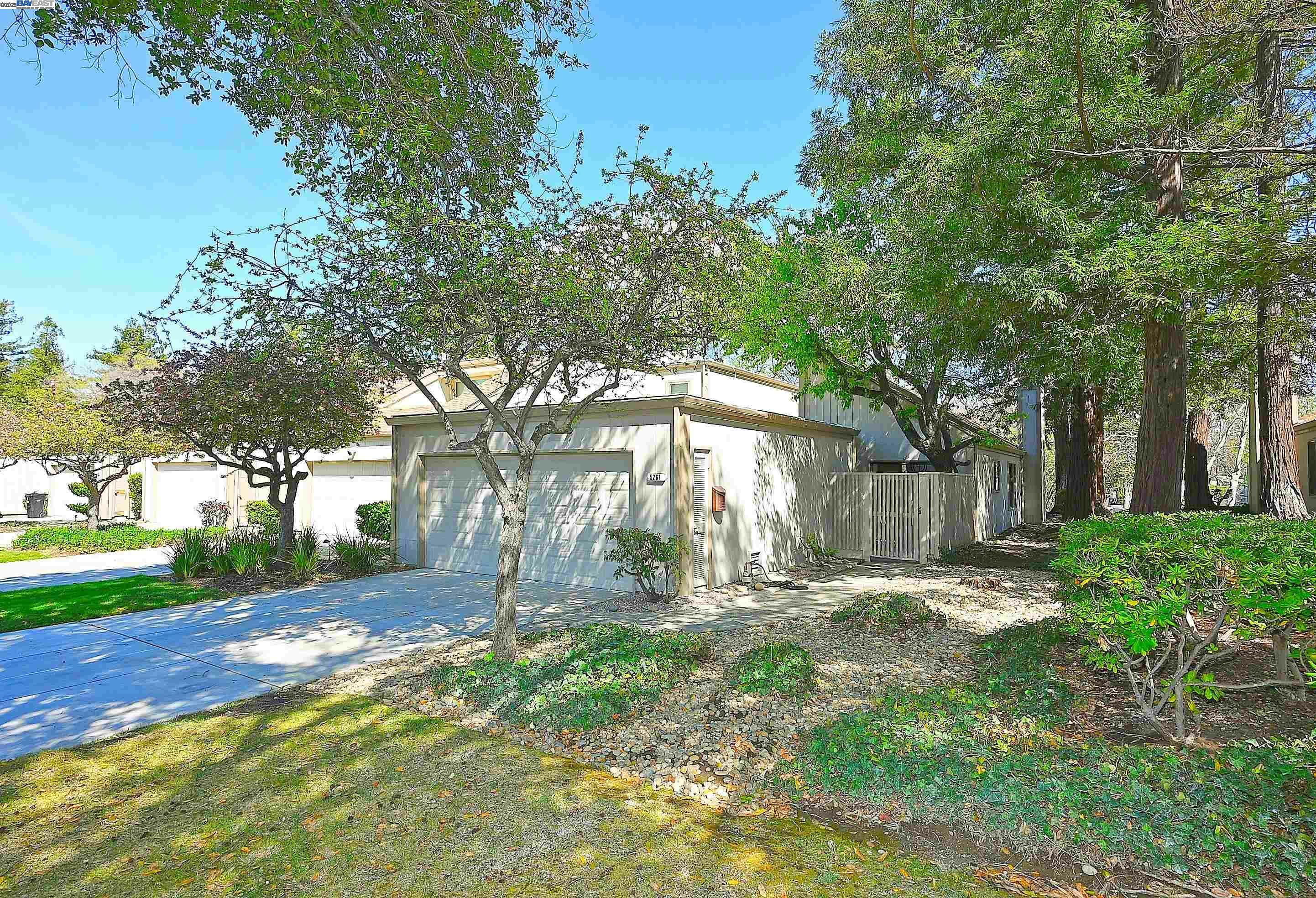 Property Photo: 5261 Springdale Ave CA 94566