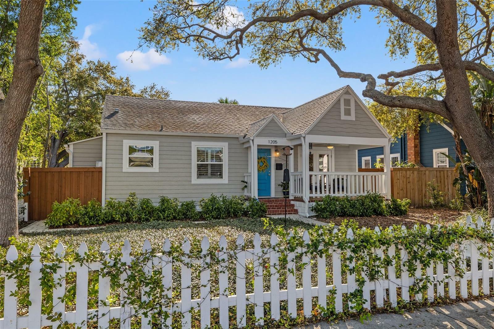 Property Photo: 1205 13th Street N FL 33705