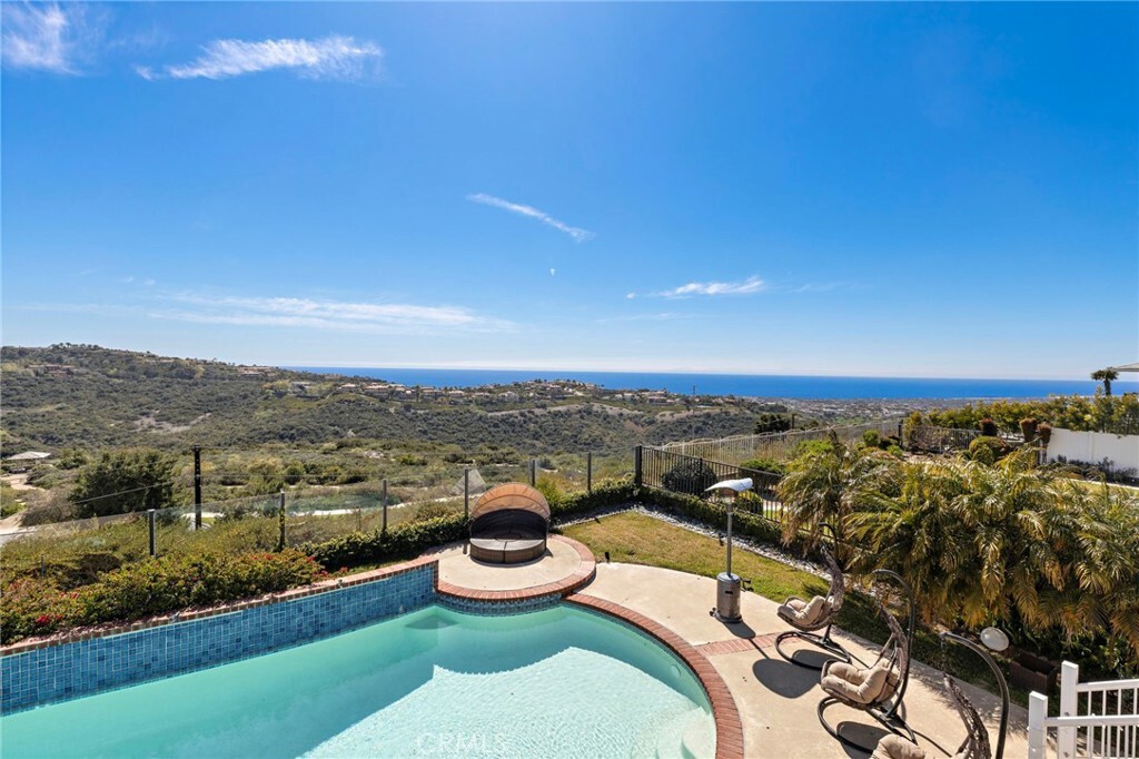 Property Photo: 2 Drakes Bay Drive CA 92625
