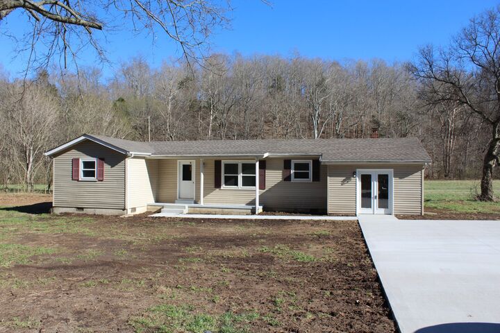 705 Rocky Hollow Rd  Erin TN 37061 photo