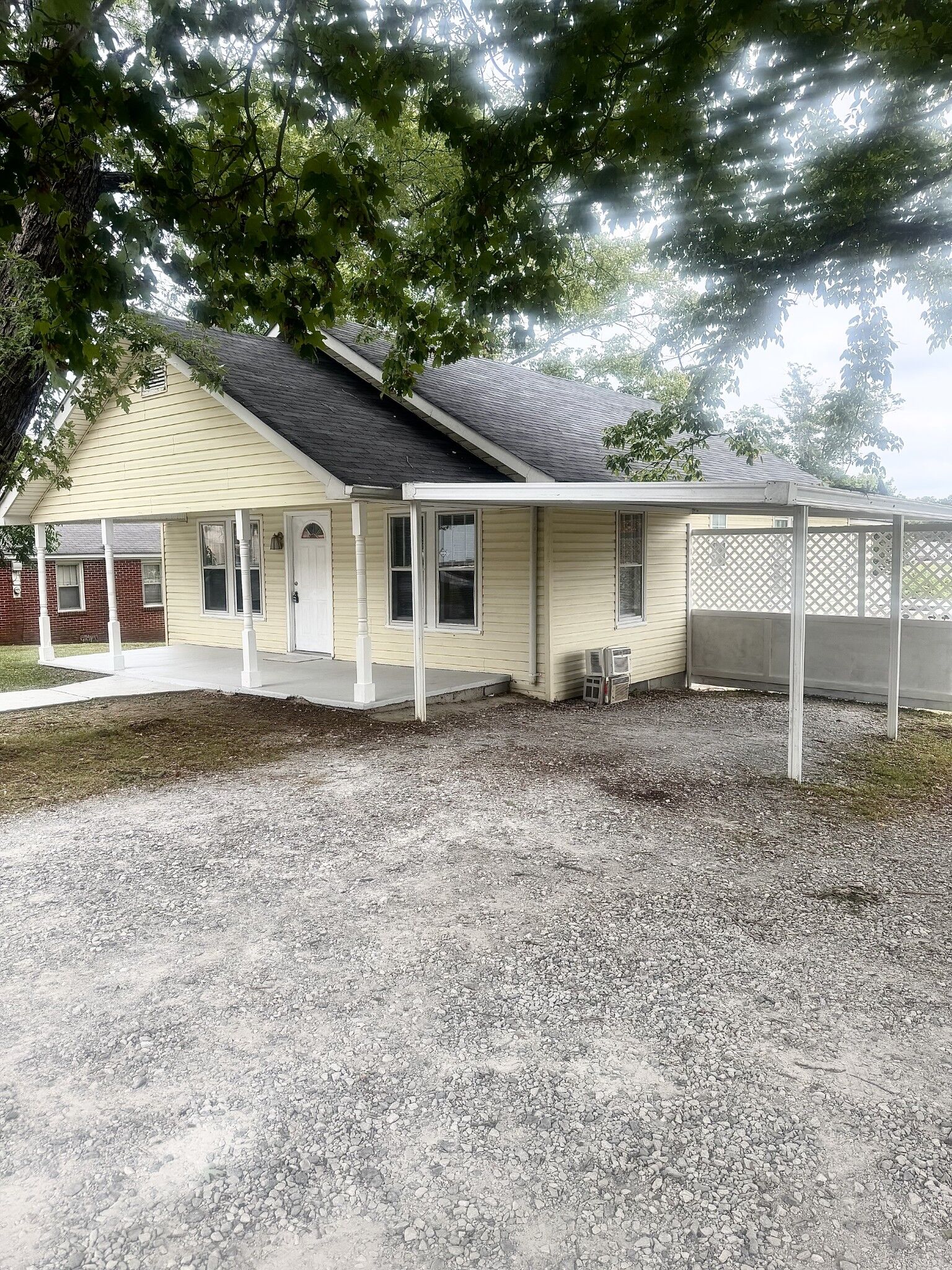 Property Photo:  803 Mill St  TN 37355 